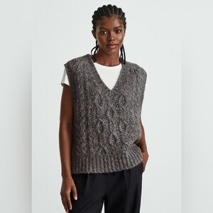 Everlane Cloud Cable-Knit Alpaca Vest XS
